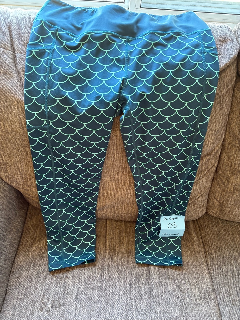 Constantly Varied Gear Mermaid-Scale Capris XL